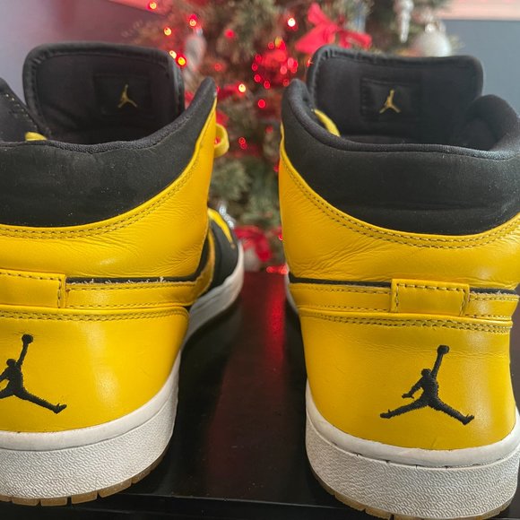 Nike Air Jordan High Custom WU Size 13 Mens Shoes - Picture 4 of 9